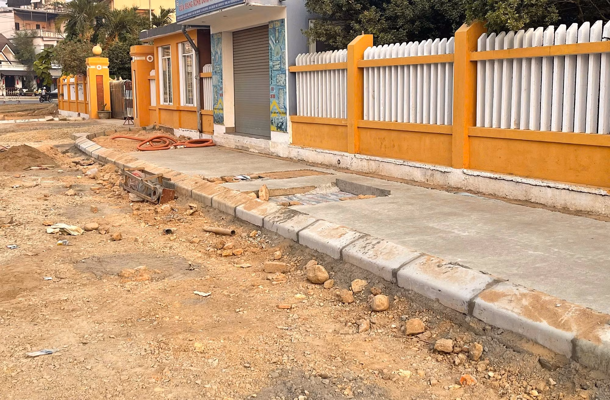 Ngổn ngang dự án nâng cấp, mở rộng tuyến đường trăm tỷ ở Huế -0