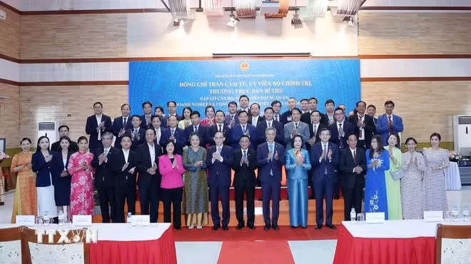 Đưa quan hệ láng giềng hữu nghị giữa Việt Nam, Lào và Campuchia phát triển lên tầm cao mới -0