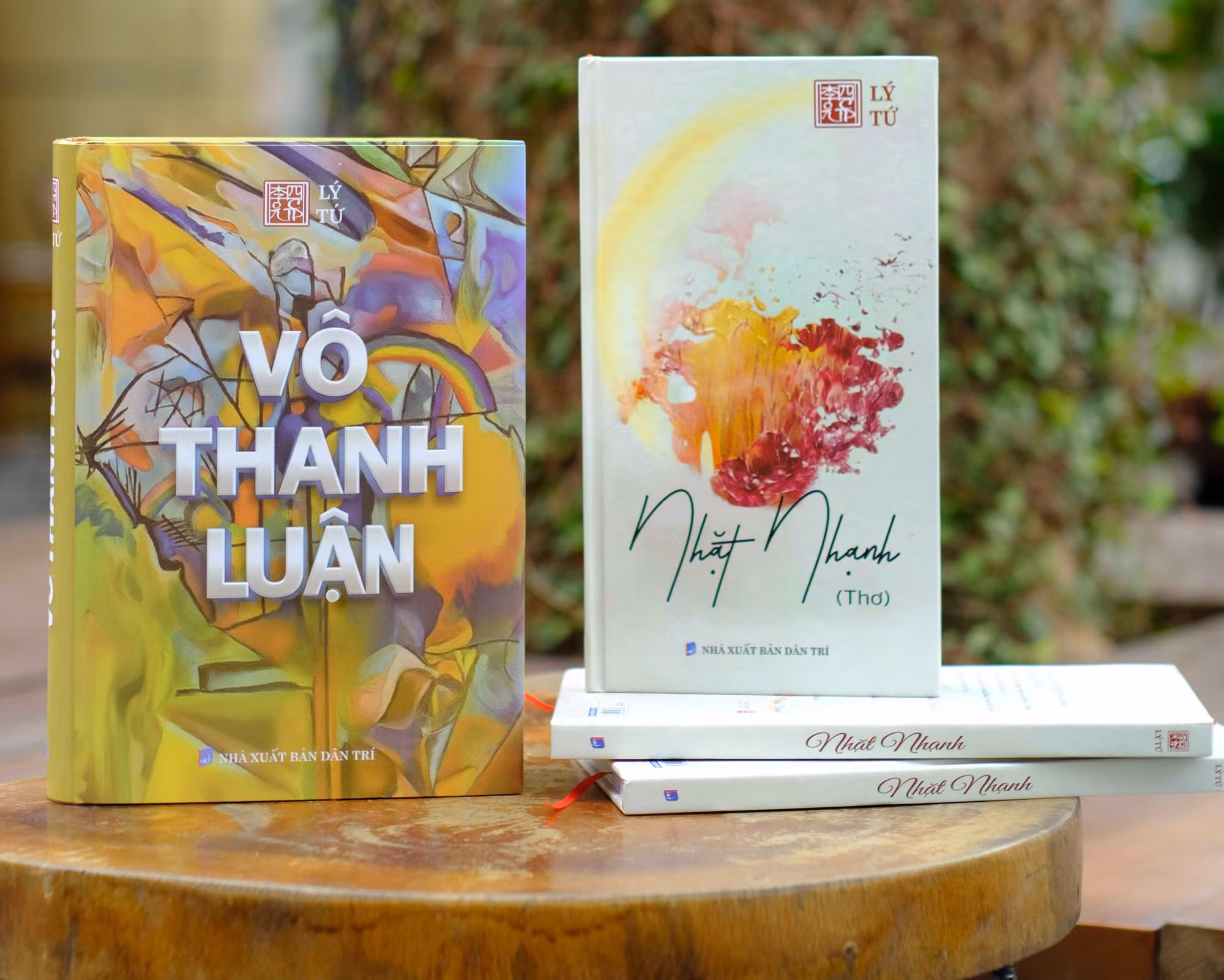 Toạ đàm, ra mắt tác phẩm “Vô thanh luận” và tập thơ “Nhặt nhạnh” của tác giả Lý Tứ -0