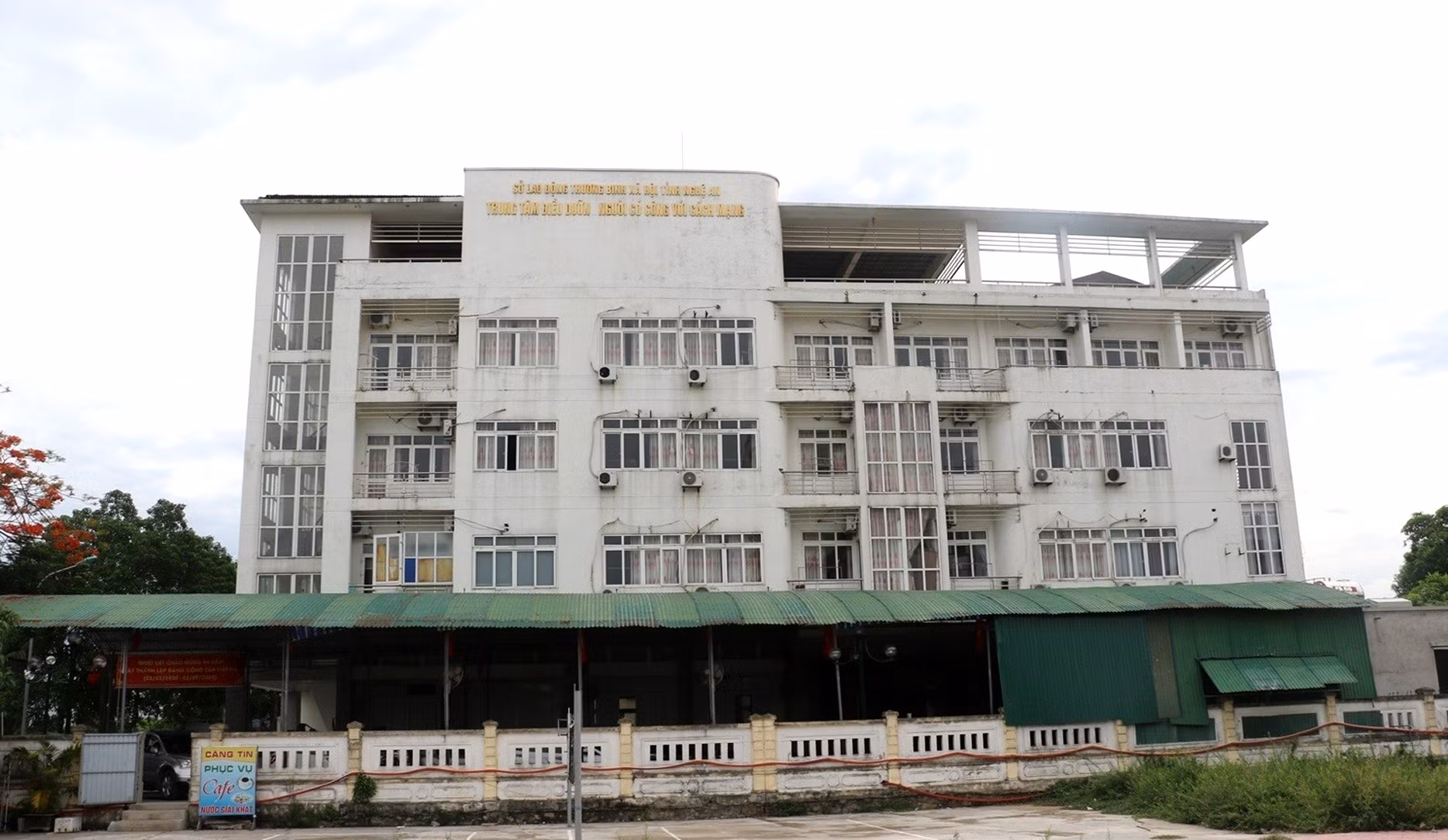Nghệ An đấu tranh mạnh với tội phạm tham nhũng -0