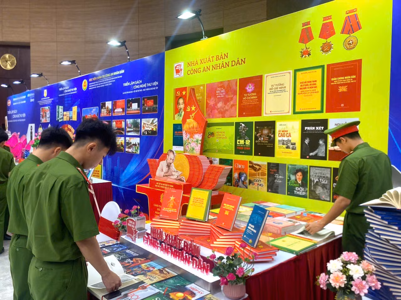 Triển lãm sách, công nghệ thư viện, lan toả văn hoá đọc, kết nối tri thức -0