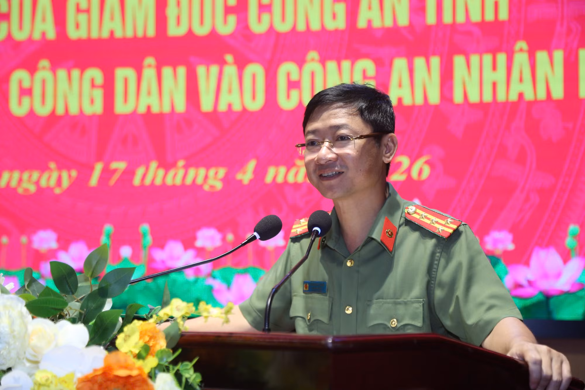 30 cán bộ thuộc Cảng hàng không Quốc tế Vinh được tuyển dụng vào CAND -0