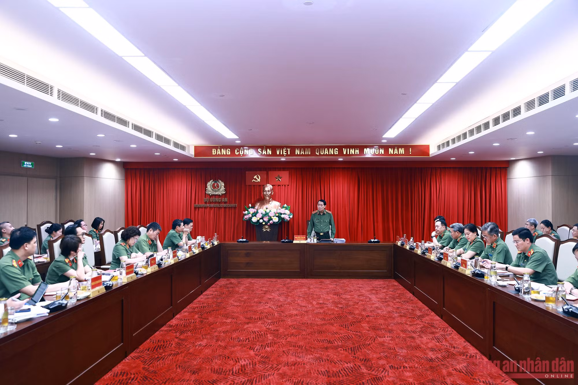 Duy trì nền nếp giao ban, nâng cao chất lượng tham mưu, xây dựng lực lượng Công an nhân dân -0