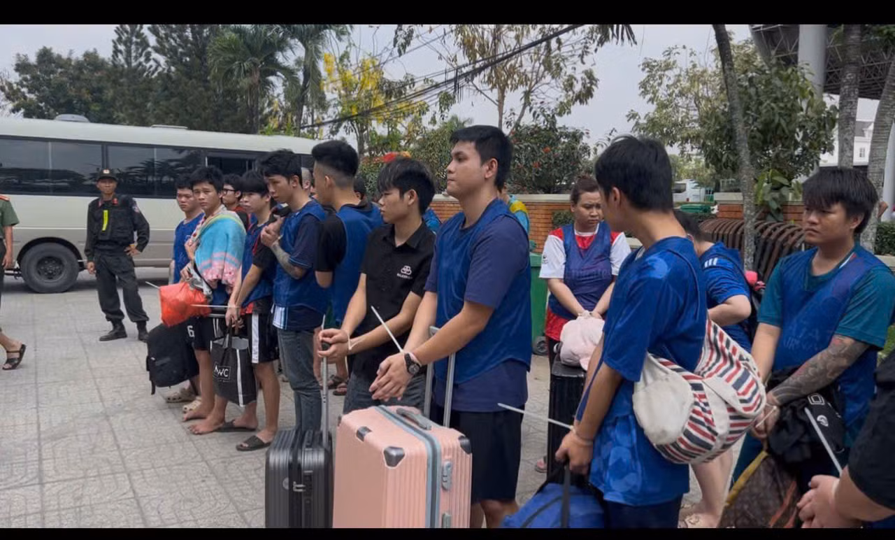 Khởi tố 346 đối tượng sang Campuchia thực hiện hành vi chiếm đoạt tài sản ảnh 7 Khởi tố 346 đối tượng sang Campuchia thực hiện hành vi chiếm đoạt tài sản -0