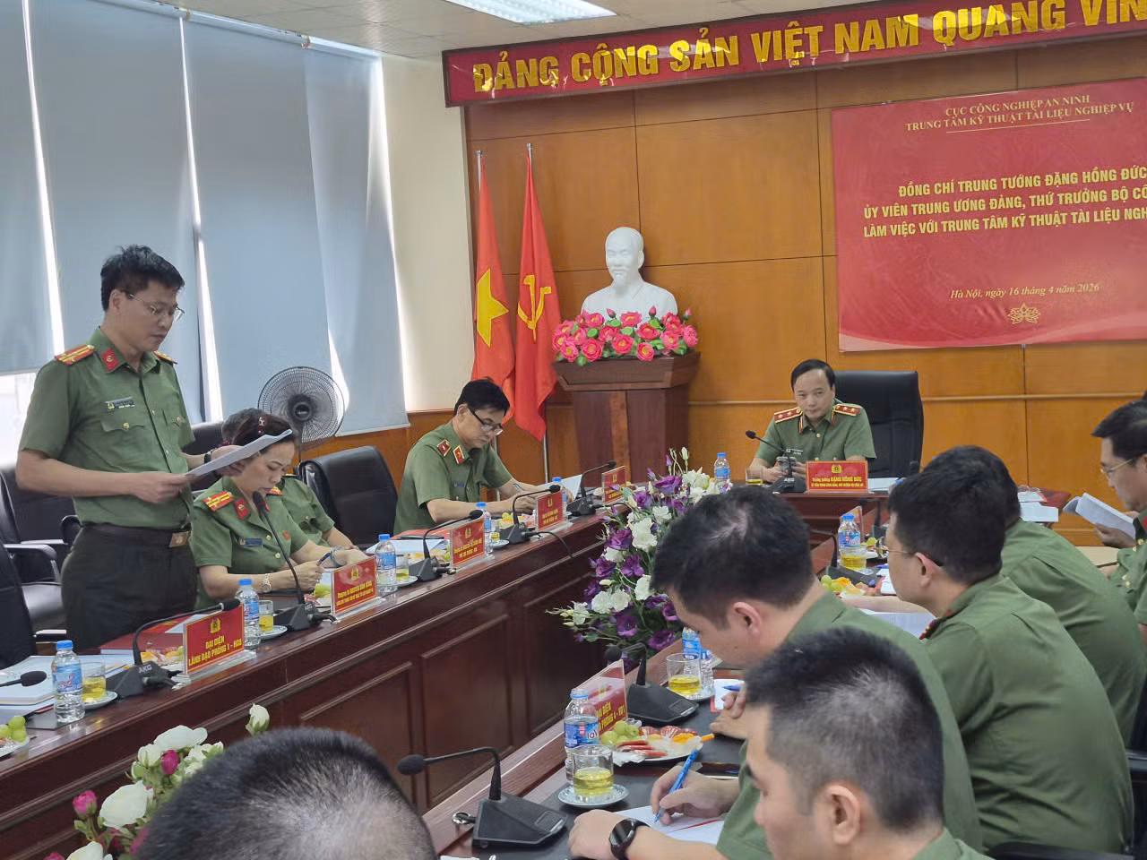 Khuyến khích cơ chế thu hút nhân tài trong lĩnh vực nghiên cứu, sản xuất tài liệu bảo mật, bảo an ảnh 6 Khuyến khích cơ chế thu hút nhân tài, các chuyên gia giỏi trong lĩnh vực nghiên cứu, sản xuất tài liệu bảo mật, bảo an -0