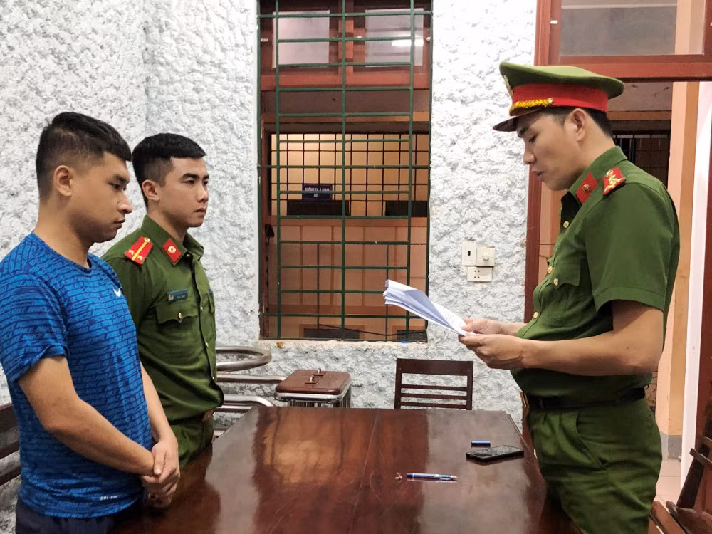 Phẫn nộ với hành vi của thầy dạy lái sau khi gây tai nạn chết người -0
