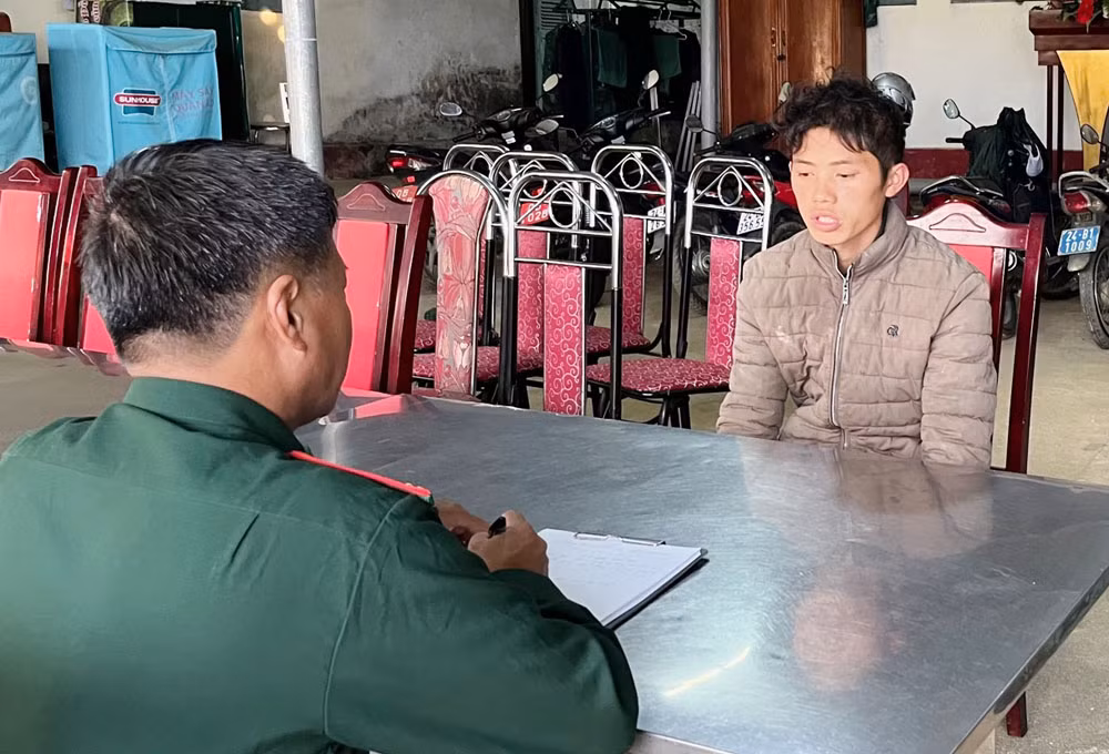 Bắt nhóm đối tượng vận chuyển hơn 300 kg pháo hoa nổ qua biên giới -0