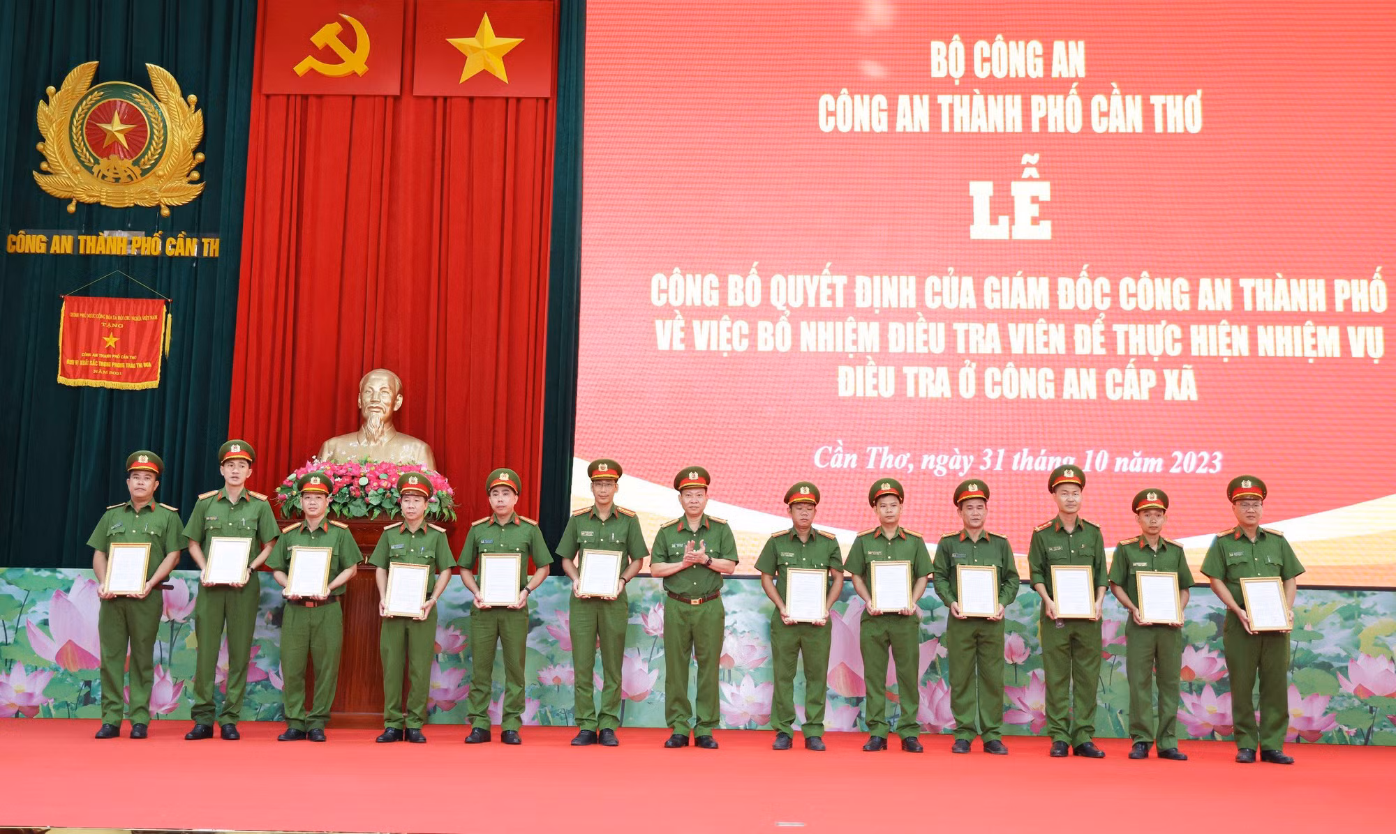 Bổ nhiệm 71 điều tra viên Công an cấp xã ở TP Cần Thơ -0