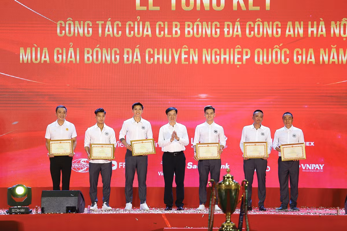Câu lạc bộ Bóng đá Công an Hà Nội vô địch V.League 1 - 2023: Viết tiếp truyền thống vẻ vang -1