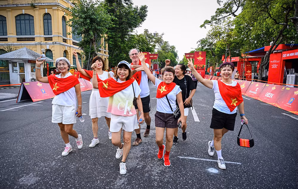 “Cùng Việt Nam tiến bước” - Dấu ấn thể thao cộng đồng chưa từng có tiền lệ -0