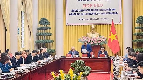Công bố 12 Luật về lĩnh vực tài chính, thuế