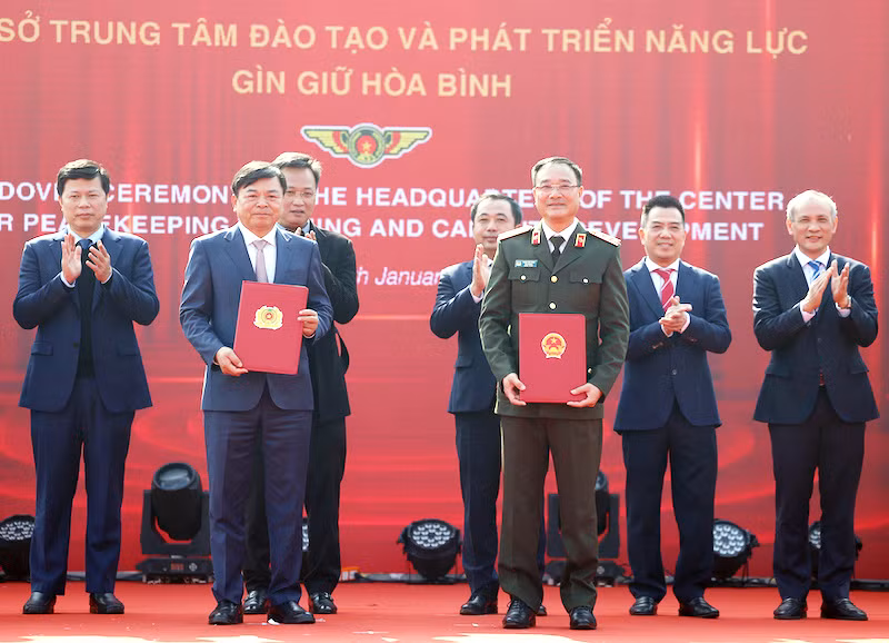 Bộ Công an tiếp nhận trụ sở Trung tâm Đào tạo và Phát triển năng lực gìn giữ hòa bình -0