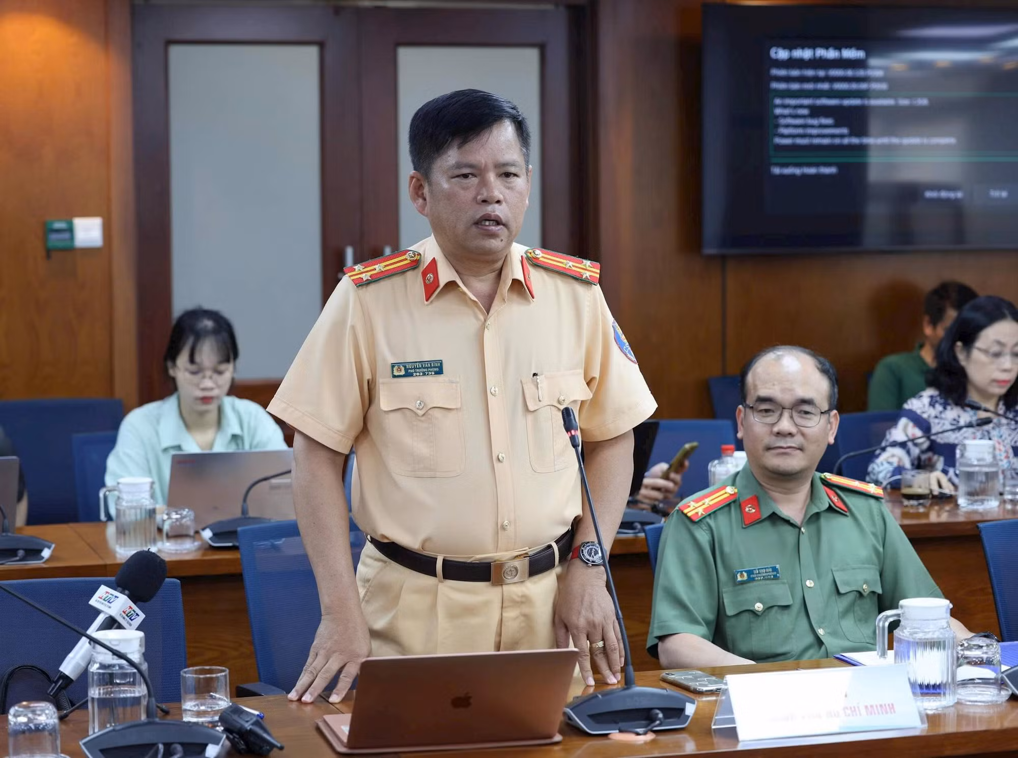 Tăng cường xử lý vi phạm làn đường dành riêng cho xe đạp và cảnh giác lừa đảo dịp Tết -0