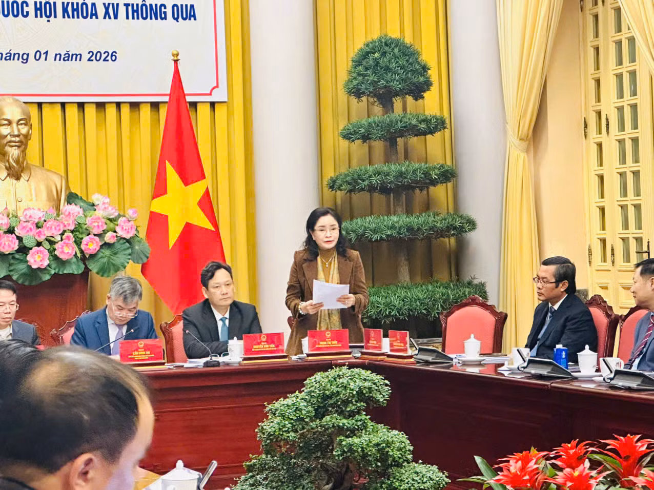 Công bố 12 luật -0