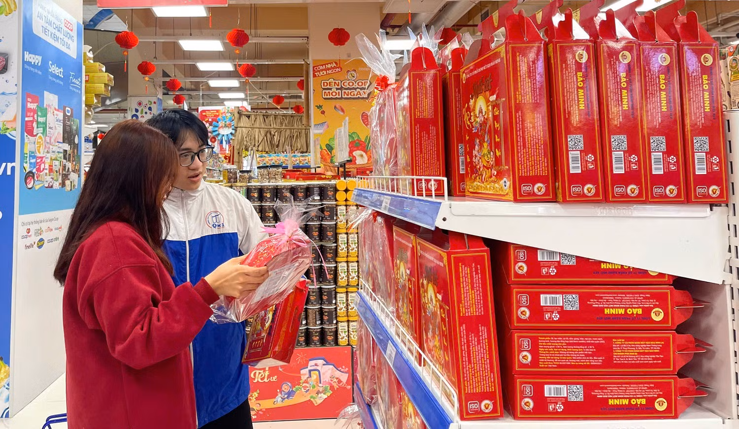 Niềm tin và tiêu dùng nội địa khởi sắc -0