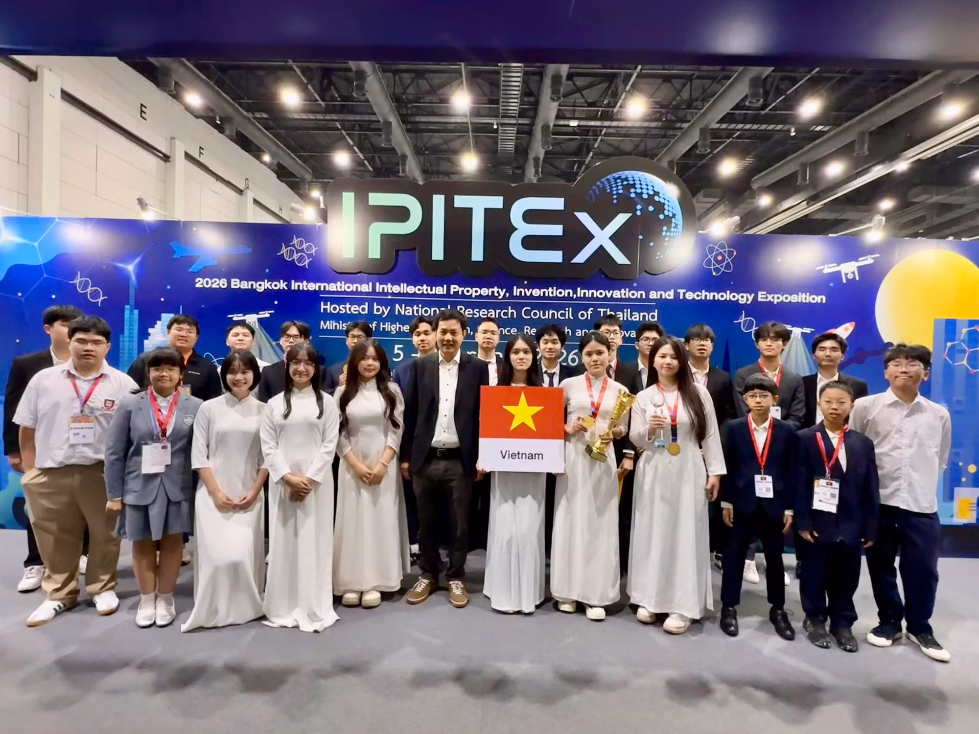 Đoàn học sinh Việt Nam đạt thành tích ấn tượng tại Cuộc thi Quốc tế về Sở hữu trí tuệ, Sáng chế, Đổi mới và Công nghệ – IPITEx 2026 -0