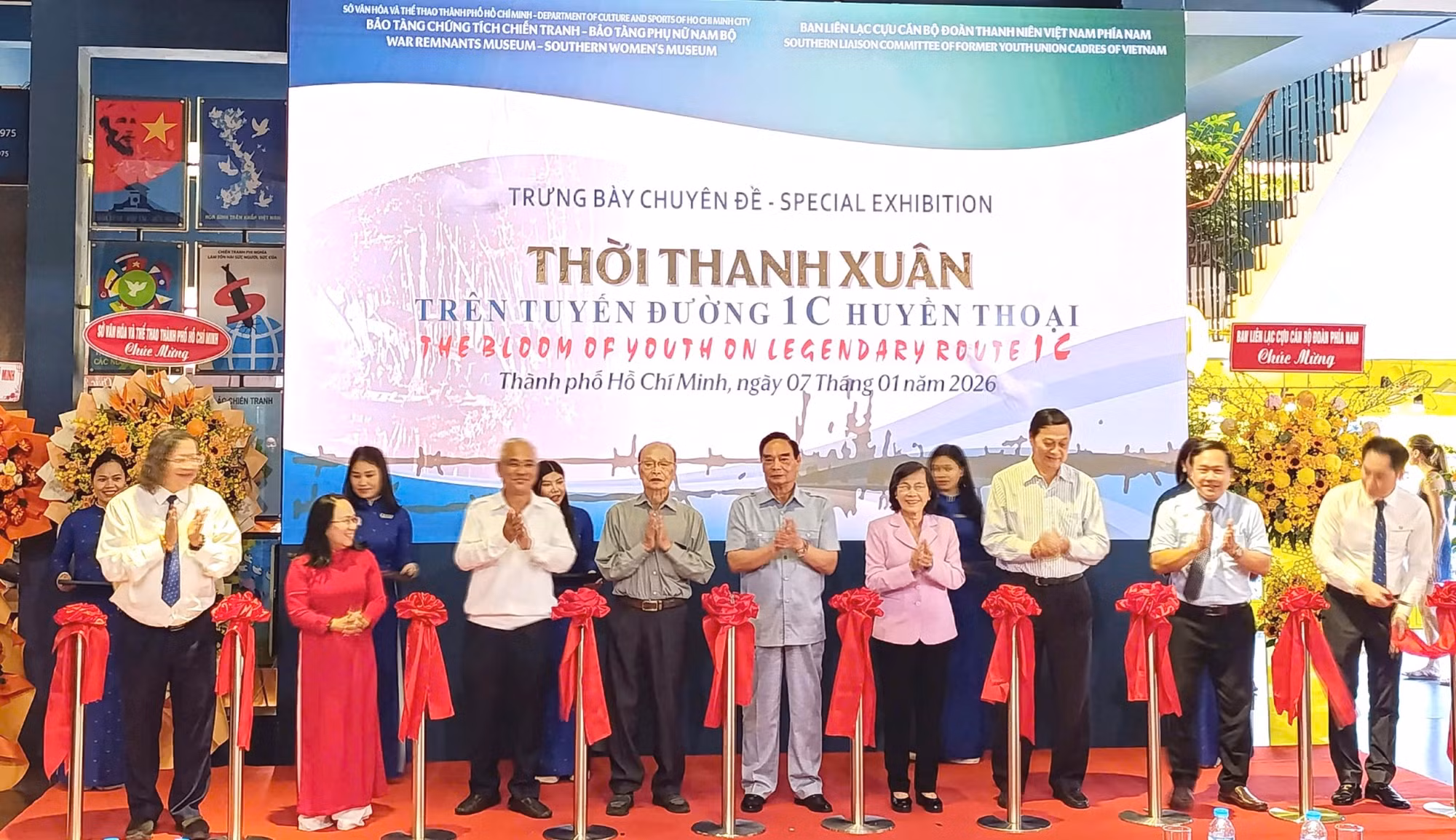 Hàng trăm hình ảnh, tư liệu, hiện vật tái hiện 'Thời thanh xuân trên tuyến đường 1C huyền thoại' -1
