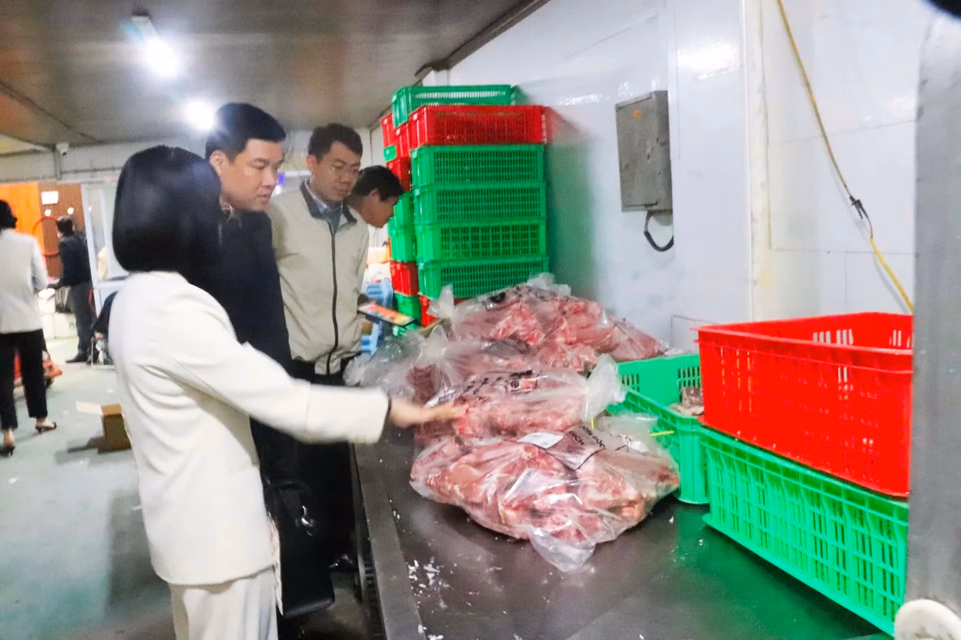 Nỗi lo mất an toàn thực phẩm những ngày giáp Tết ảnh 1 image001.jpg -0