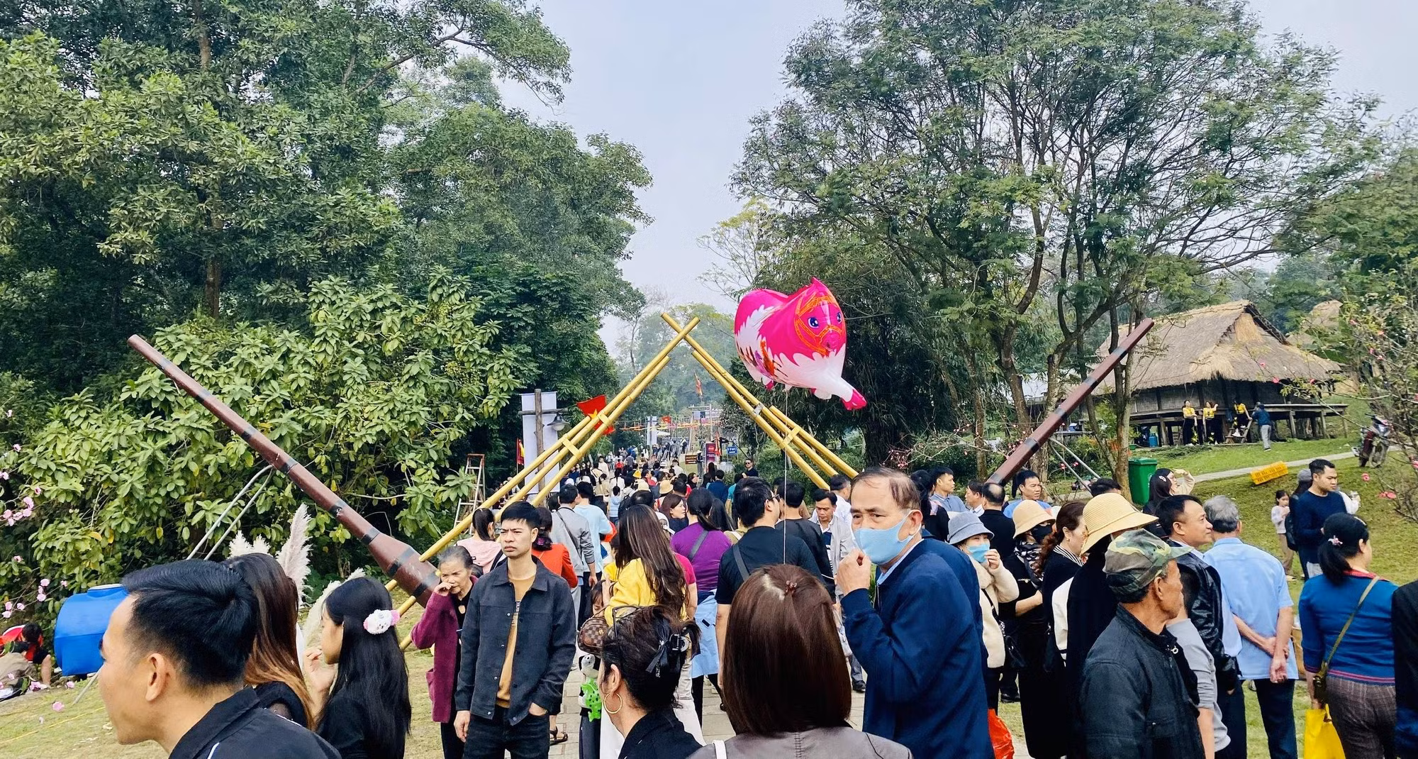 Rộn ràng “Chợ phiên vùng cao - Chào năm mới 2026” -0