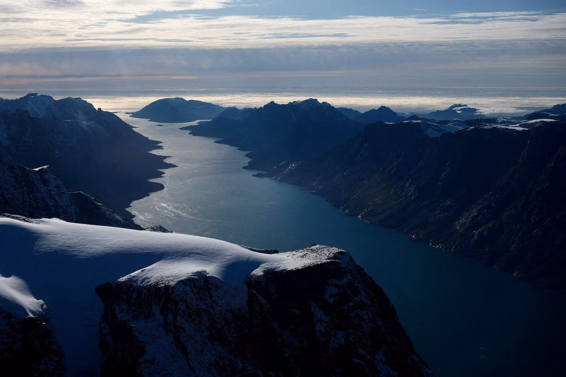 Mỹ xem xét nhiều phương án “sở hữu” Greenland, không loại trừ sử dụng vũ lực -0