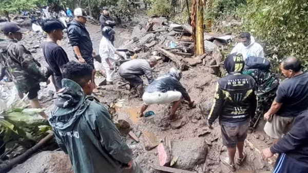 Lại xảy ra lũ quét tại Indonesia, ít nhất 14 người thiệt mạng