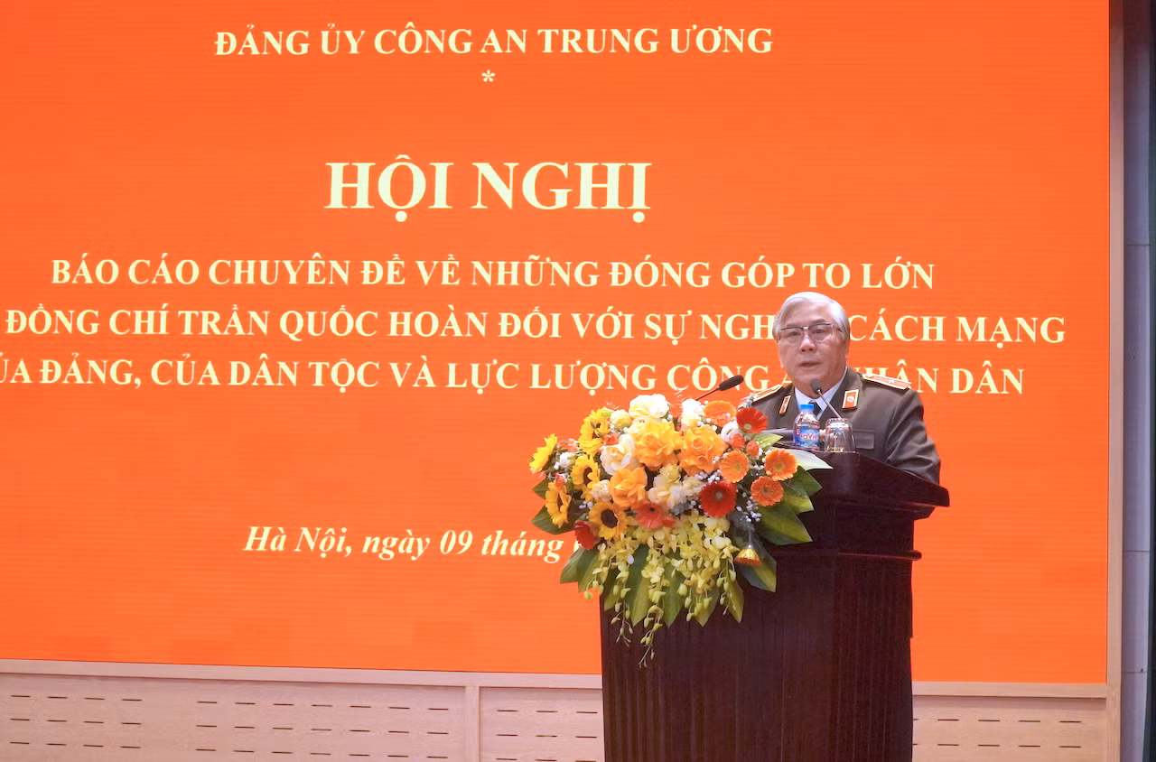 Đồng chí Trần Quốc Hoàn có nhiều đóng góp to lớn đối với sự nghiệp cách mạng của Đảng, của dân tộc và lực lượng CAND -1