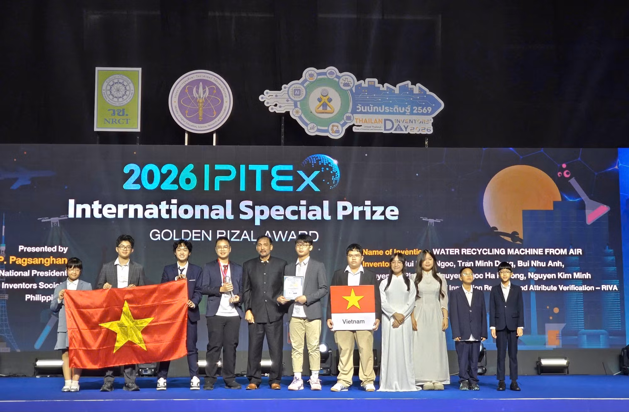 Đoàn học sinh Việt Nam đạt thành tích ấn tượng tại Cuộc thi IPITEx 2026