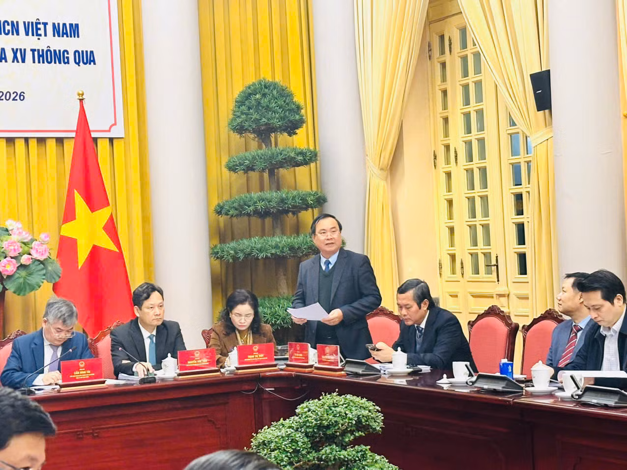 Công bố 12 luật -0