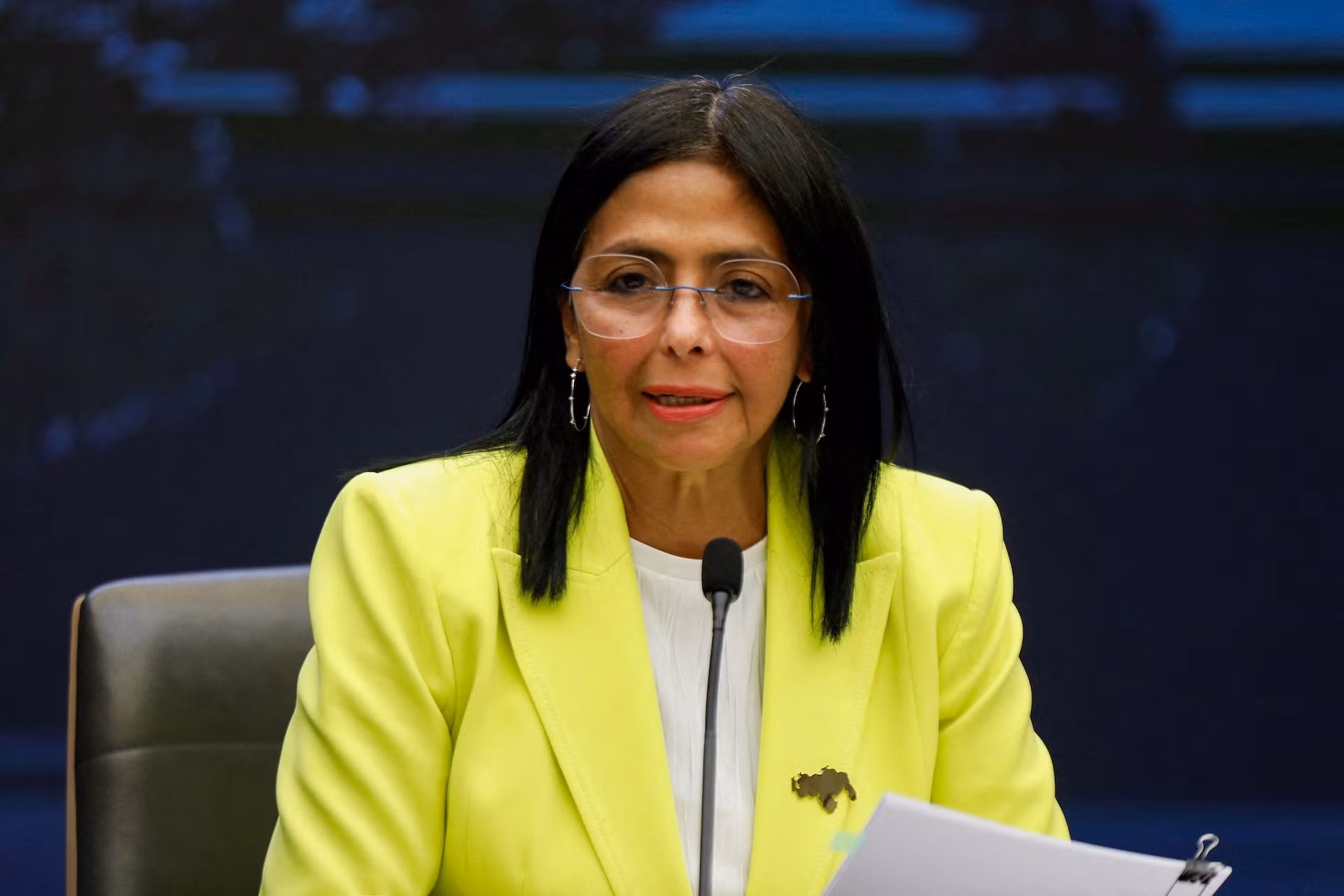 Venezuela tạm thời đóng cửa biên giới với Brazil, Phó Tổng thống tạm nắm quyền -0
