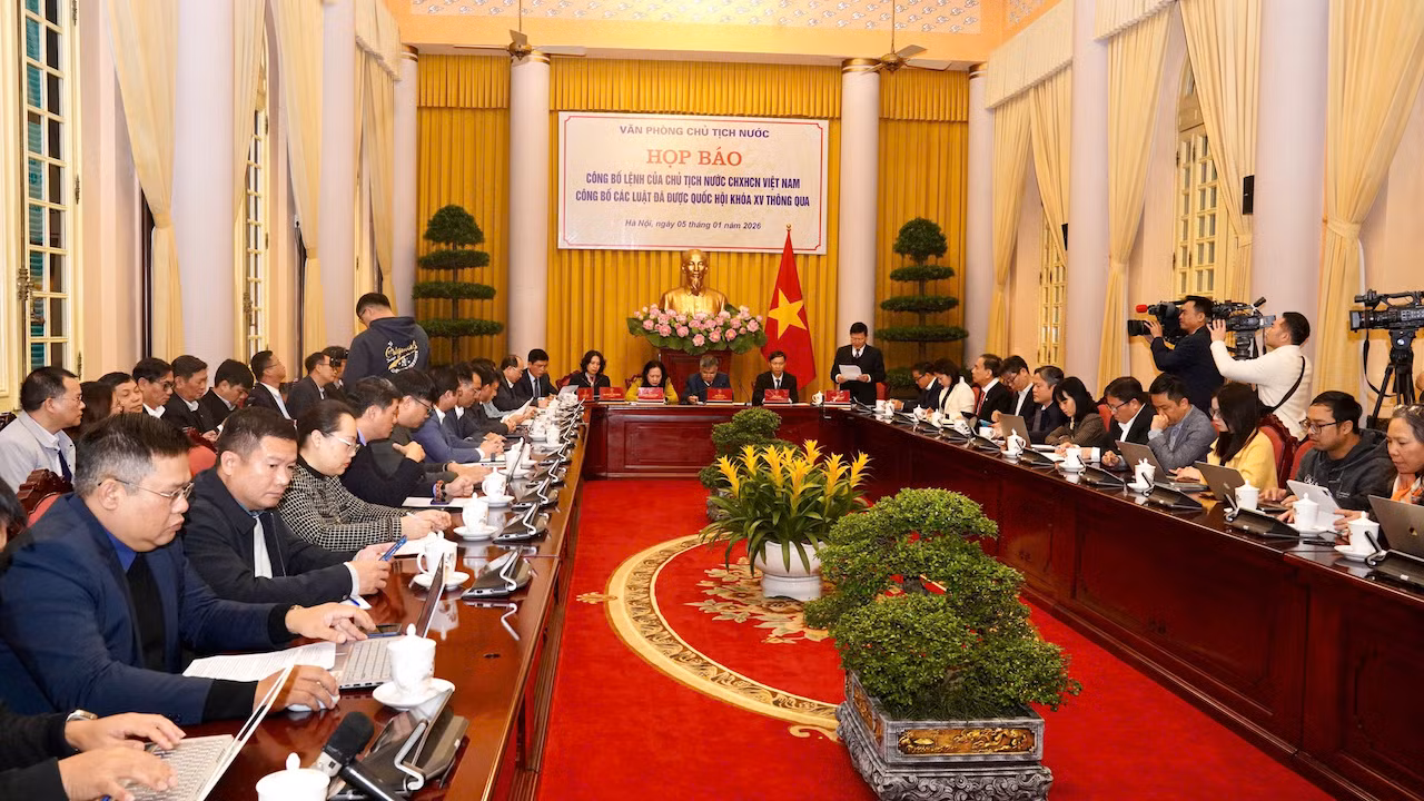 Công bố Lệnh của Chủ tịch nước về 13 Luật -0