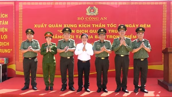 Thần tốc 15 ngày đêm về đích chiến dịch Quang Trung