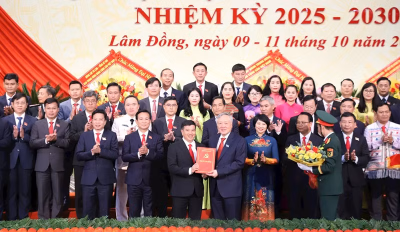 Đồng chí Y Thanh Hà Niê Kđăm được Bộ Chính trị chỉ định làm Bí thư Tỉnh ủy Lâm Đồng -0