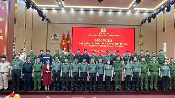 Chung tay bảo vệ môi trường, chủ động ứng phó với biến đổi khí hậu