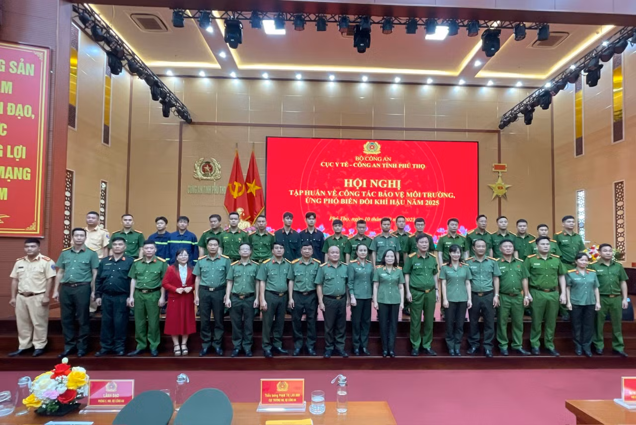 Tập huấn công tác bảo vệ môi trường, ứng phó biến đổi khí hậu cho Công an cấp xã -0