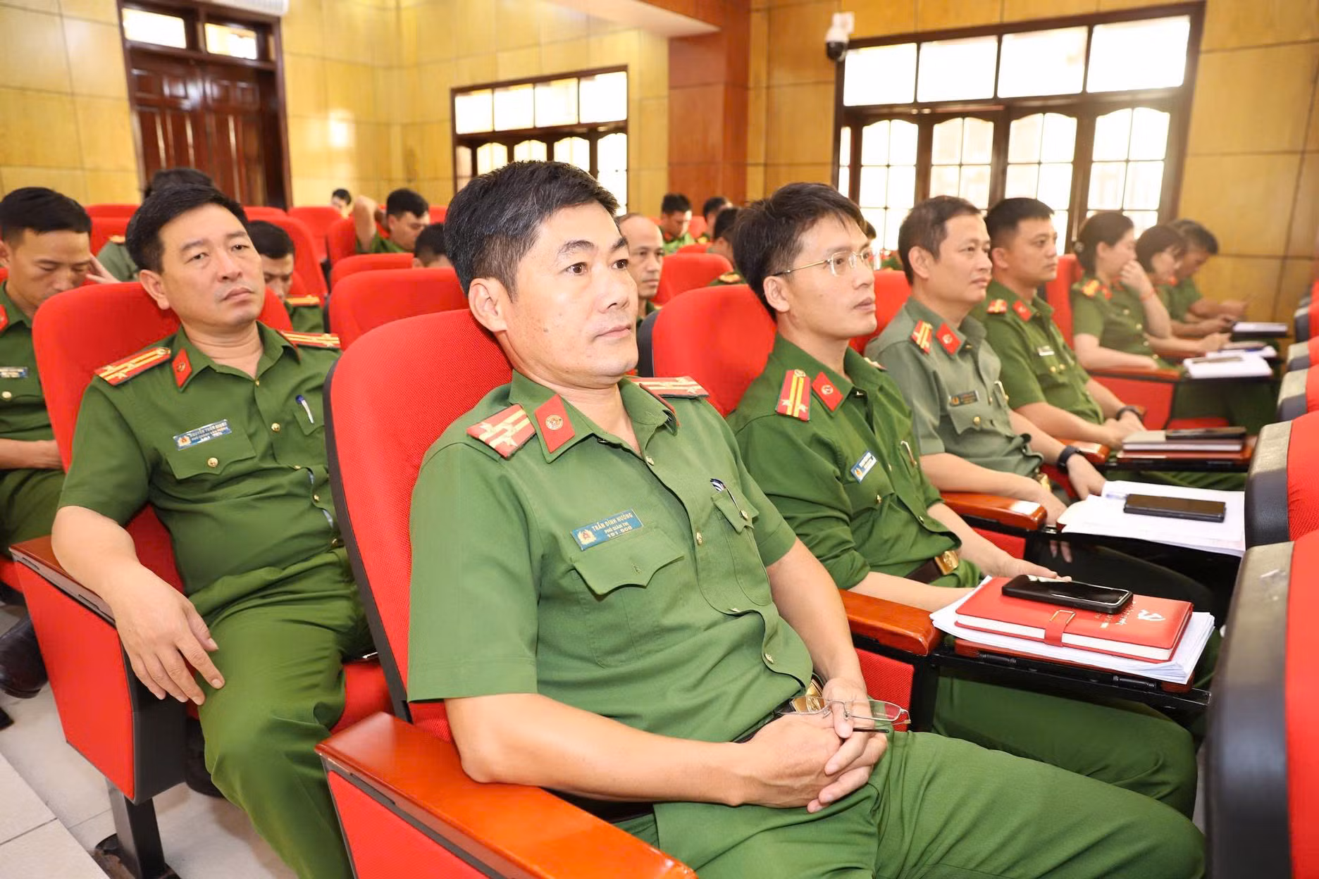 Hội thảo khoa học “Hoàn thiện pháp luật thi hành tạm giữ, tạm giam và cấm đi khỏi nơi cư trú” -0