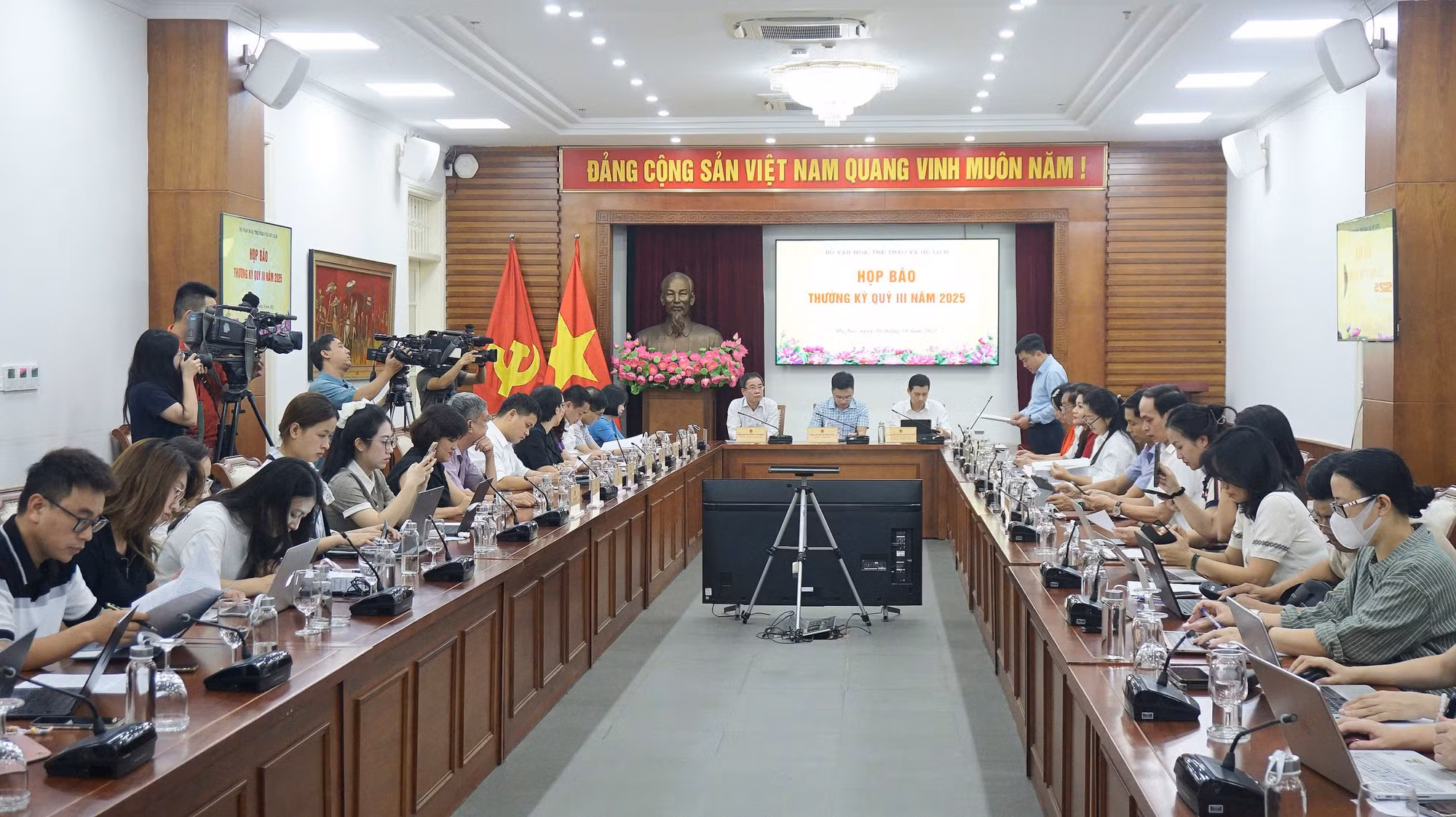Doanh nghiệp nhập phim có đường lưỡi bò phi pháp vẫn bị xử lý dù đã cắt bỏ hình ảnh này -0