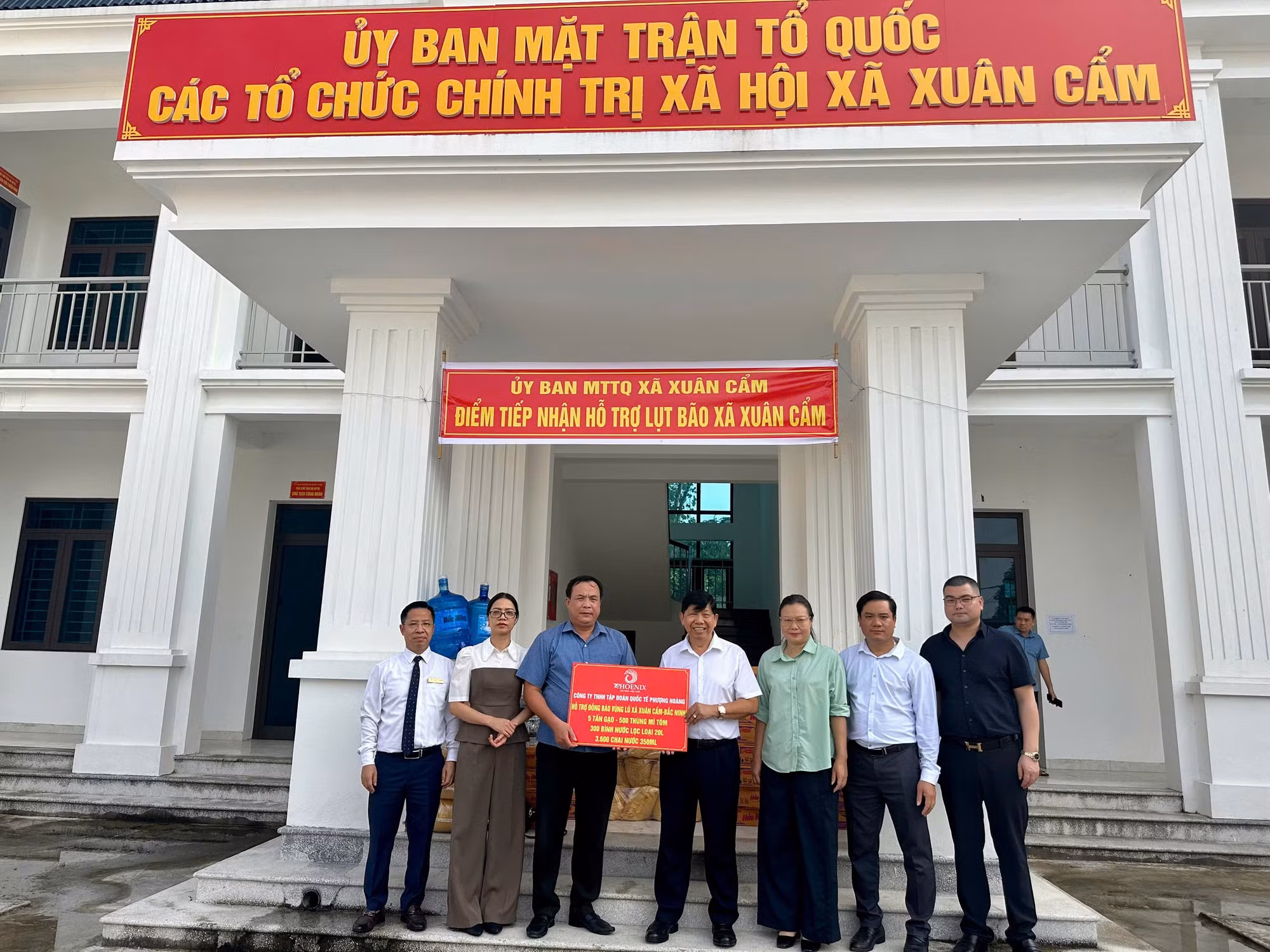 Tập đoàn Phượng Hoàng hỗ trợ khắc phục hậu quả bão lũ -0