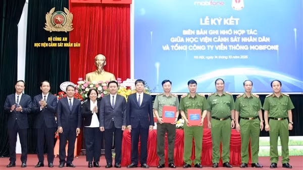 MobiFone và Học viện Cảnh sát nhân dân ký kết Biên bản ghi nhớ hợp tác toàn diện