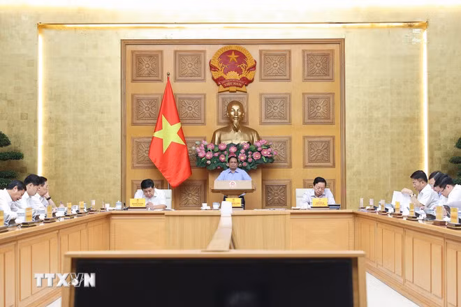 Thủ tướng: Xử lý nghiêm cán bộ vô cảm với khó khăn của doanh nghiệp, người dân -0