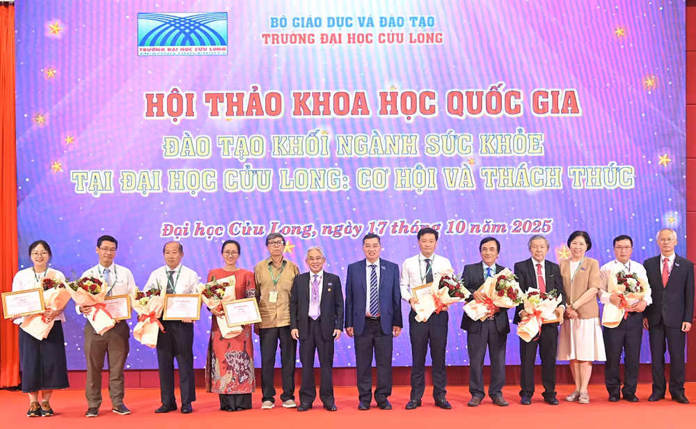 Tiên phong đào tạo nhân lực y tế chất lượng cao vùng ĐBSCL -0