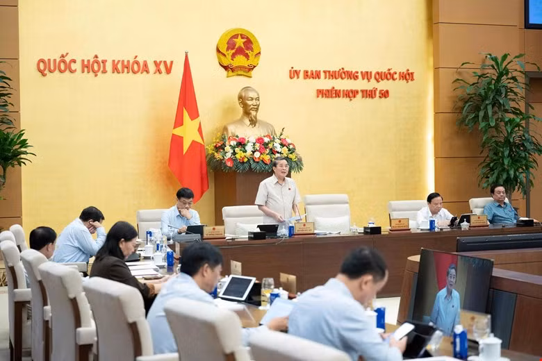 Thu nhập trên 15,5 triệu đồng/tháng mới phải đóng thuế, mức giảm trừ của người phụ thuộc là 6,2 triệu đồng -0