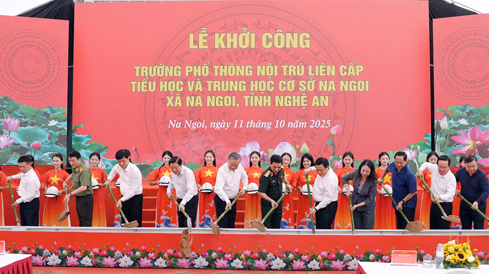 Tổng Bí thư Tô Lâm dự lễ khởi công trường nội trú liên cấp Na Ngoi, tỉnh Nghệ An -0