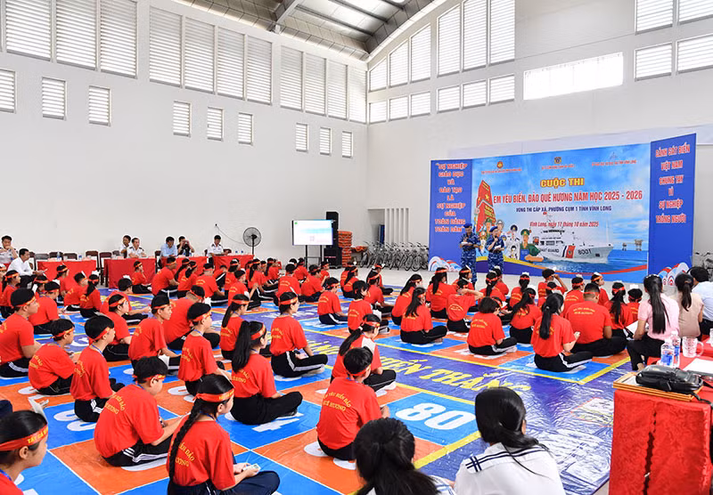 Hơn 10 nghìn học sinh ở Vĩnh Long tham gia cuộc thi “Em yêu biển đảo quê hương” -0