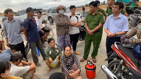Công an xã đảm bảo an ninh, trật tự trên công trình cao tốc