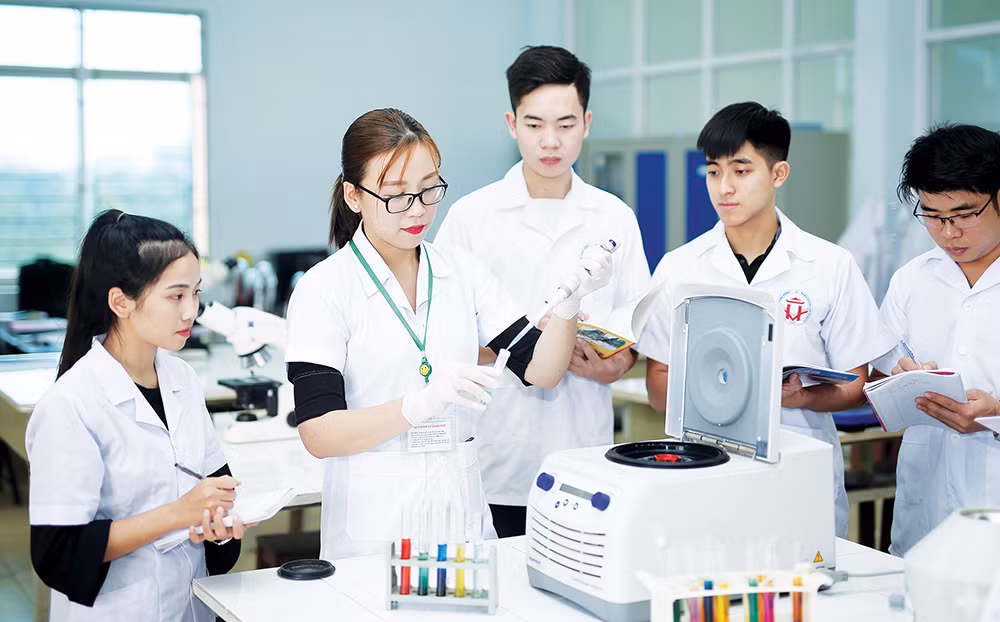Việt Nam tăng 6 bậc trong bảng xếp hạng các quốc gia tốt nhất về giáo dục -0
