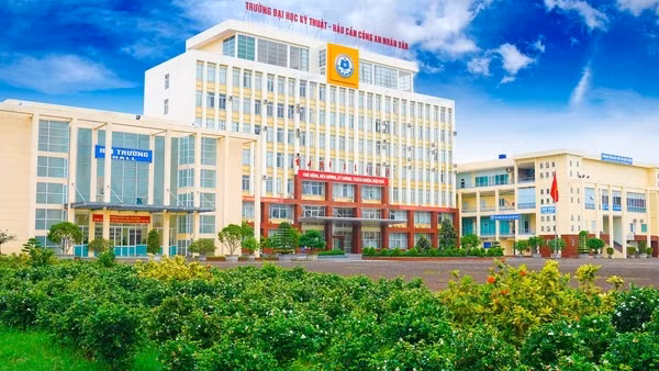 Trường Đại học Kỹ thuật-Hậu cần CAND đổi tên thành Học viện Kỹ thuật và Công nghệ an ninh
