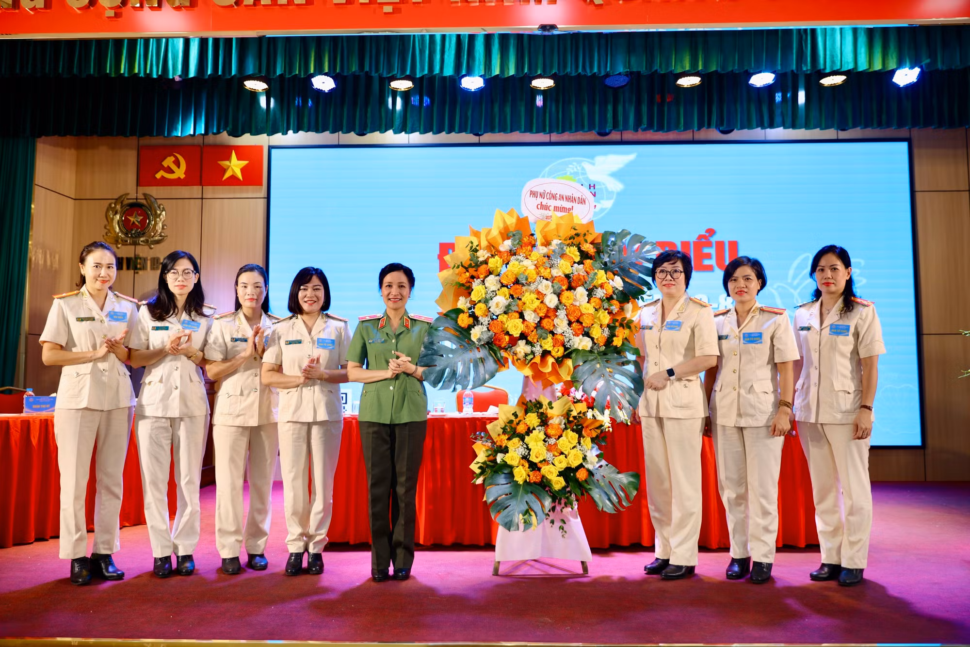 Hội Phụ nữ Bệnh viện 19-8 luôn đề cao tinh thần, trách nhiệm “Thầy thuốc như mẹ hiền” -0