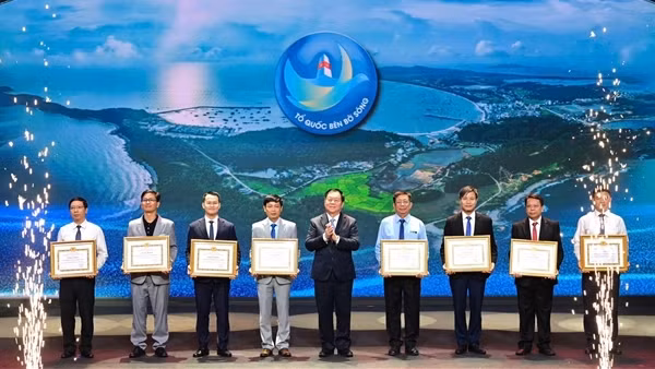 Tuyên truyền về biển, đảo đột phá hơn, sáng tạo hơn qua cuộc thi “Tổ quốc bên bờ sóng” năm 2025