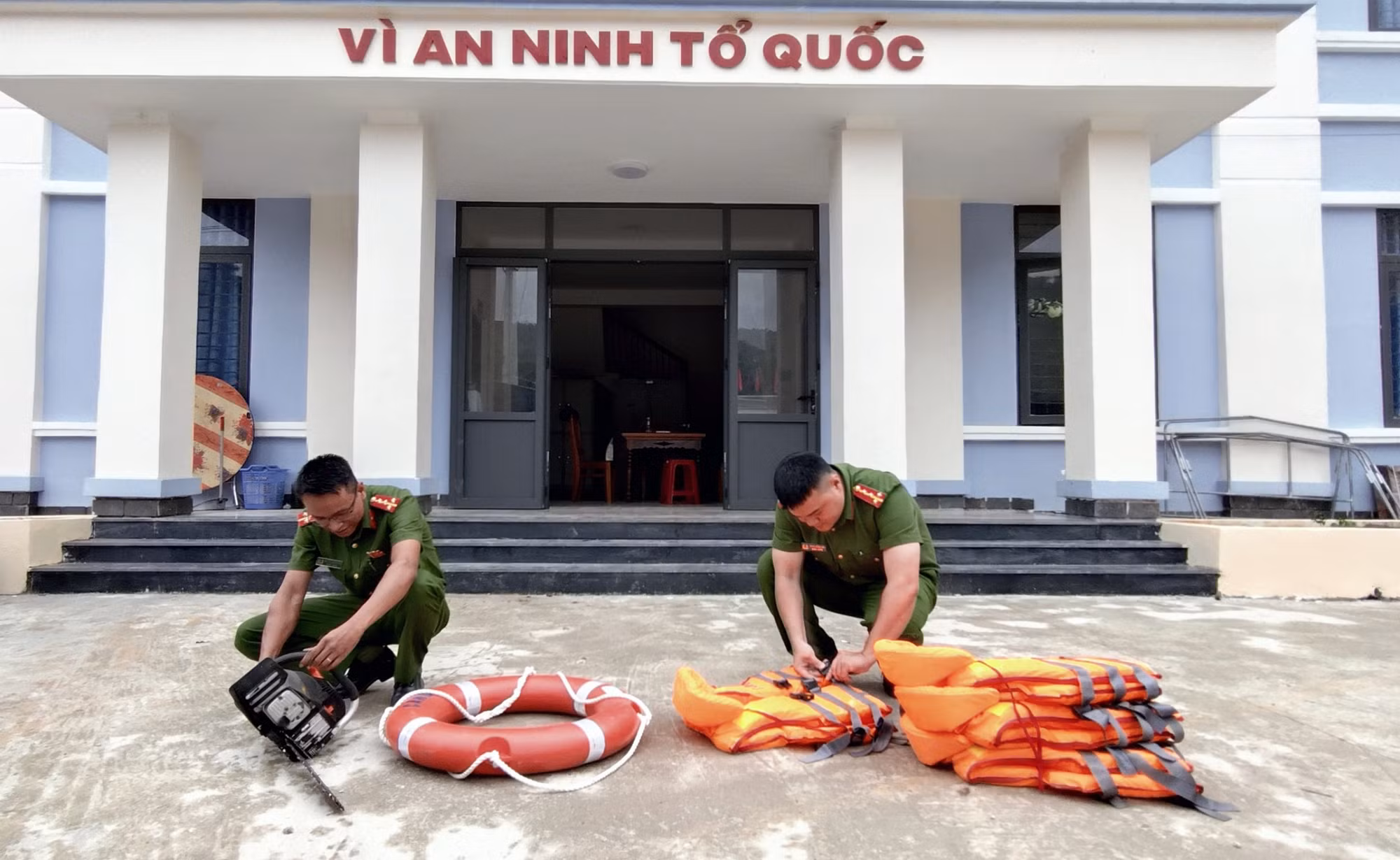 Chủ động 