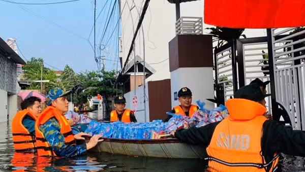 Bộ Nông nghiệp & Môi trường thừa nhận những hạn chế trong dự báo và ứng phó với mưa lũ